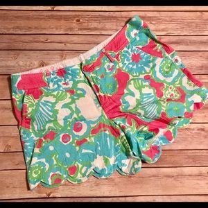 EUC Lilly Pulitzer Buttercup Scallop Shorts